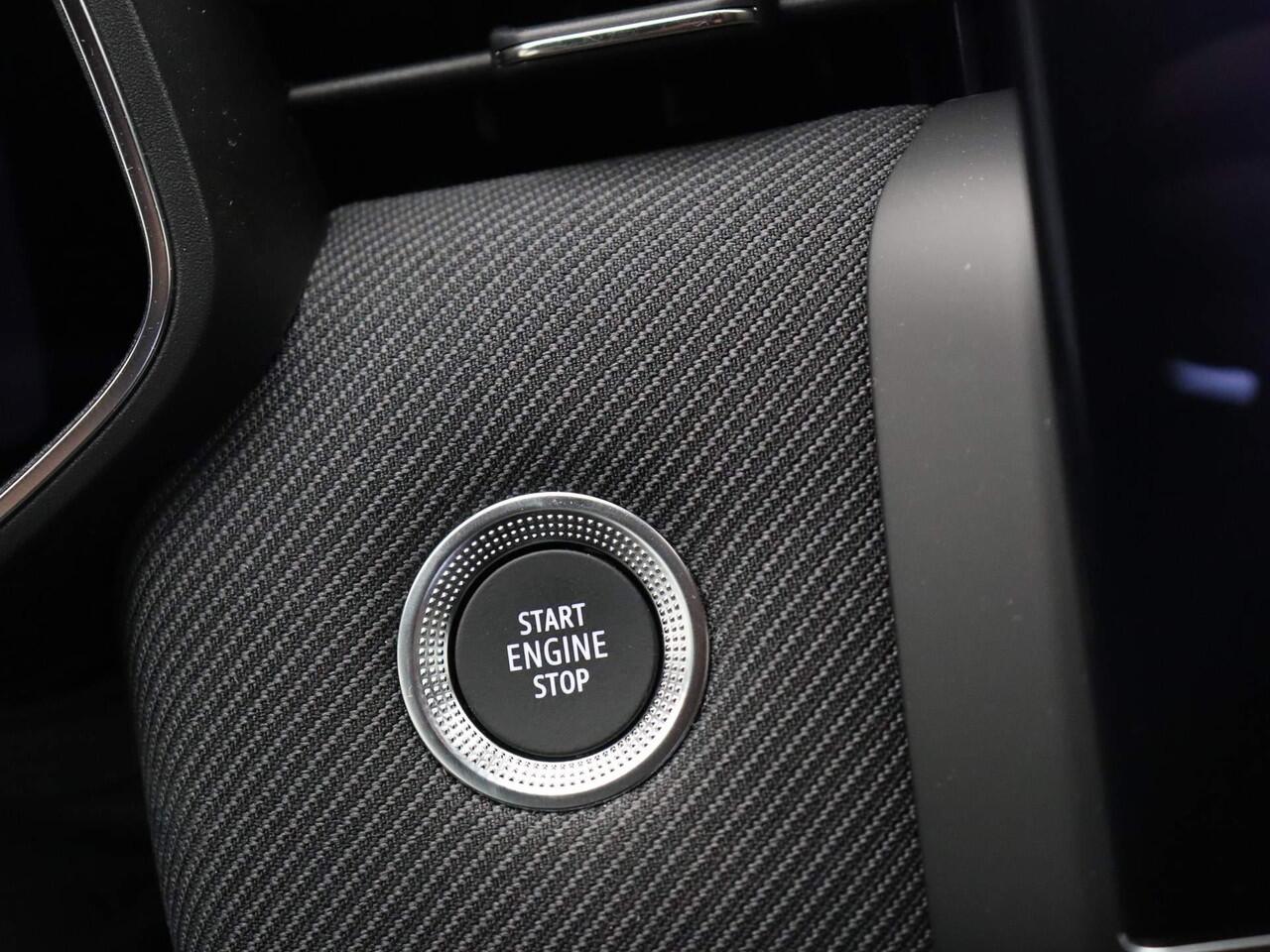 Renault CLIO E-Tech Full Hybrid 145pk esprit Alpine | BOSE audio | Stoel- en stuurwielverwarming | 360 graden camera |