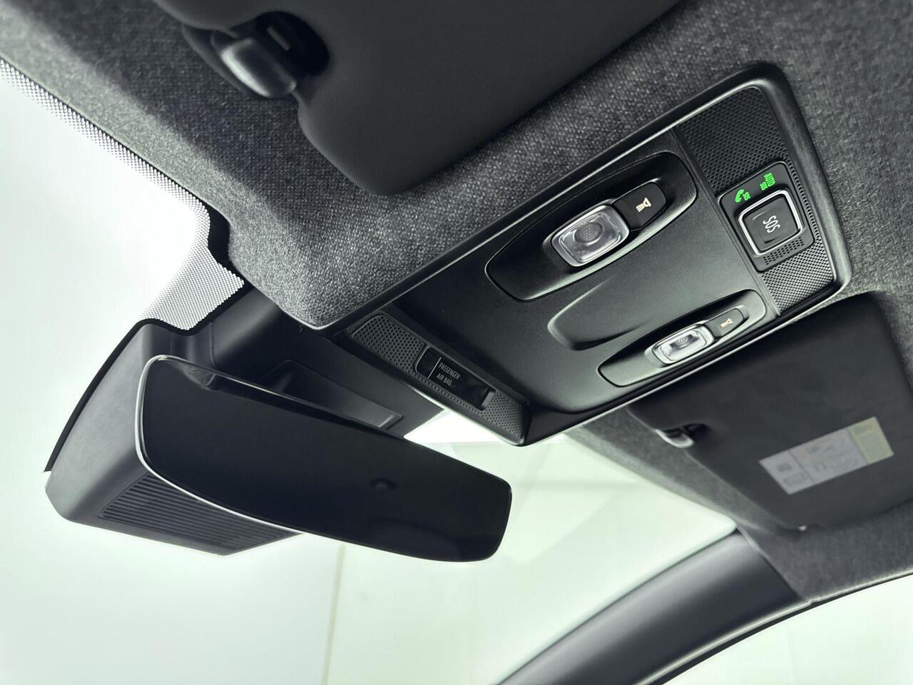 Renault CLIO 1.6 E-Tech Full Hybrid Esprit Alpine 145PK | Automaat | Navigatie | Adaptieve Cruise Control | 360 Camera | 17'' Inch Velgen | Apple CarPlay & Android Auto