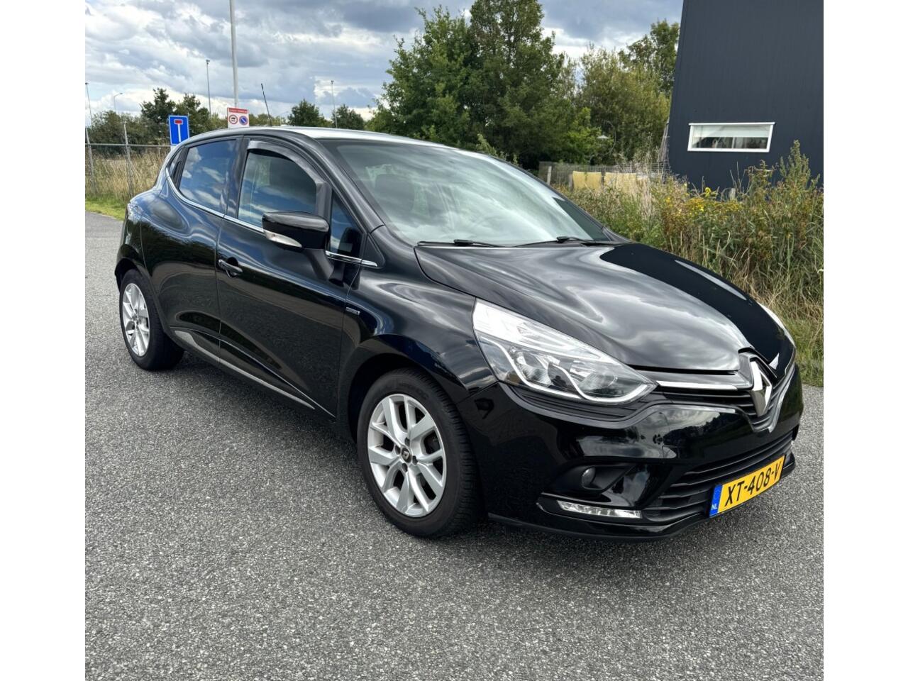 Renault CLIO 0.9 TCE LIMITED / Navi / Bluetooth