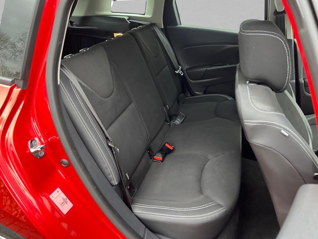 Renault CLIO Estate 0.9 TCe Zen AIRCO / NAVI