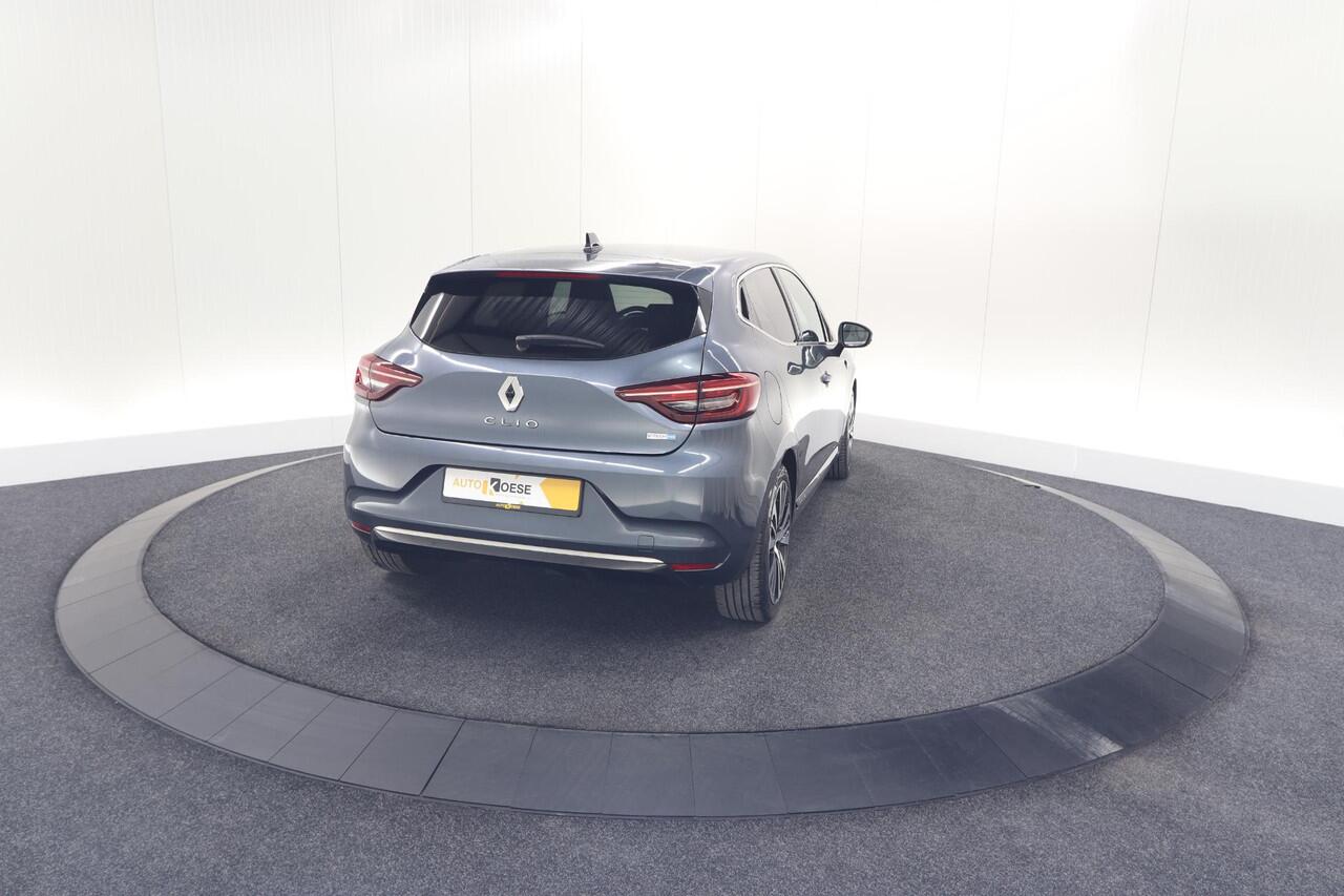 Renault CLIO 1.6 E-Tech Hybrid 140 Initiale Paris | Trekhaak | Rondom Camerazicht | Adaptieve Cruise Control | Stoelverwarming