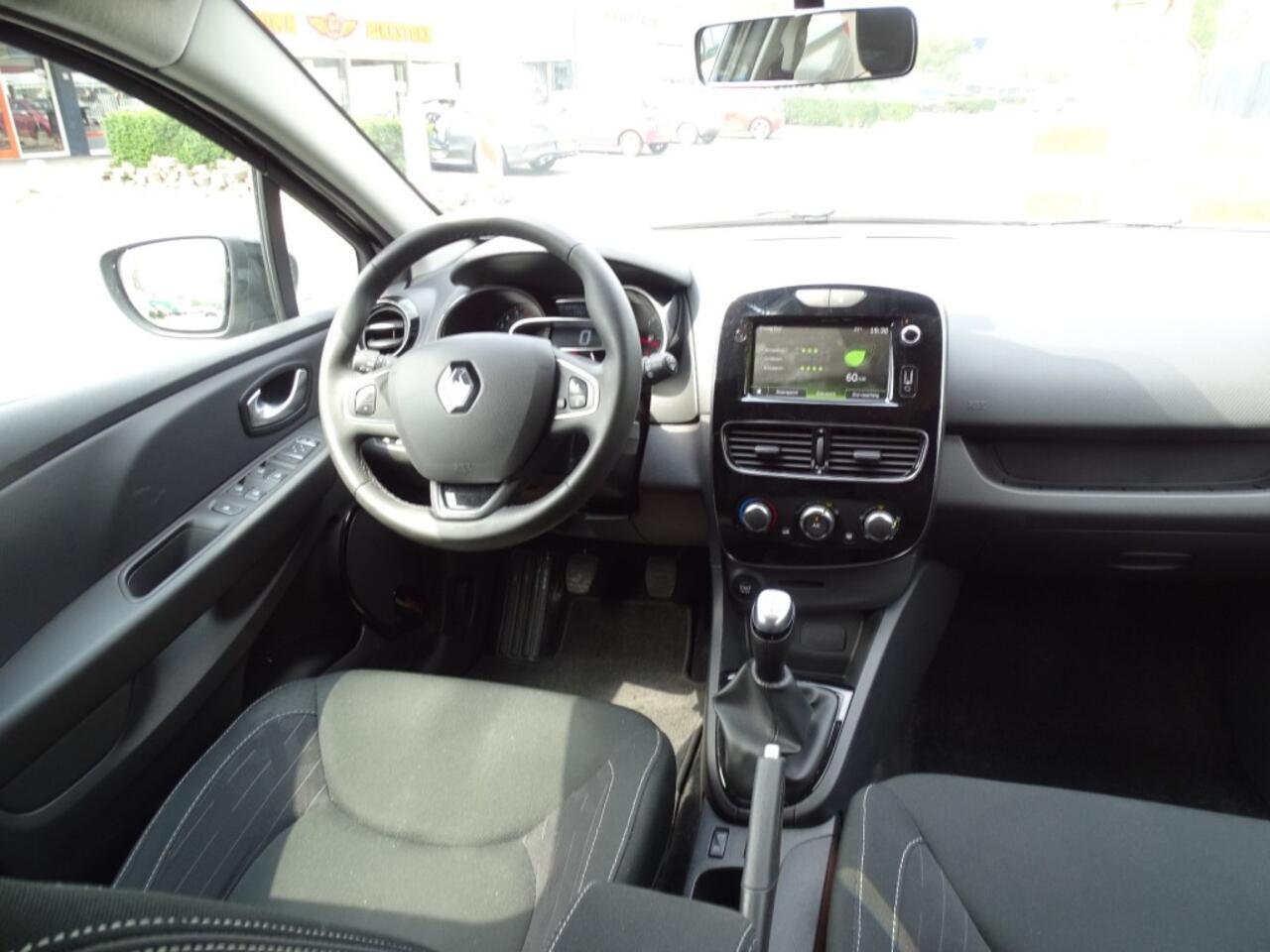 Renault CLIO 0.9 TCE LIMITED-Navi-Pdc-Cruise-Led-Usb/Blth-Led