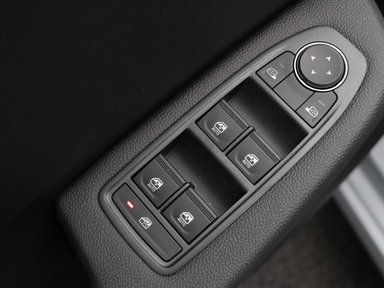 Renault CLIO TCe 90pk GPF evolution | Lichtmetalen velgen | Getint glas | Achteruitrijcamera |