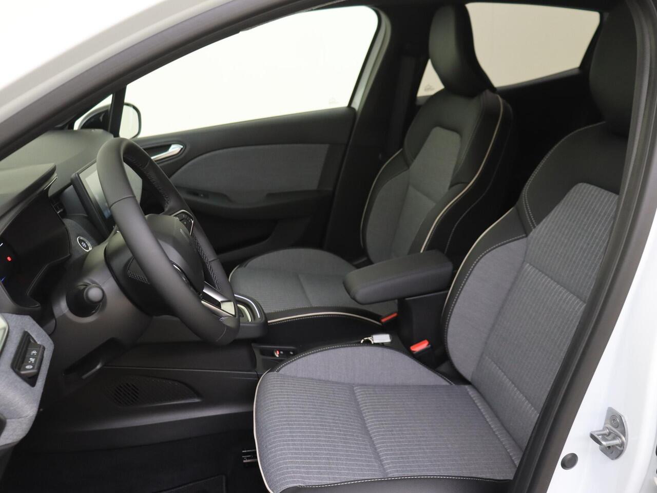 Renault CLIO 1.6 E-Tech Full Hybrid 145 PK techno | Pack City Premium | Pack Driving & Safety | Pack Look 17''