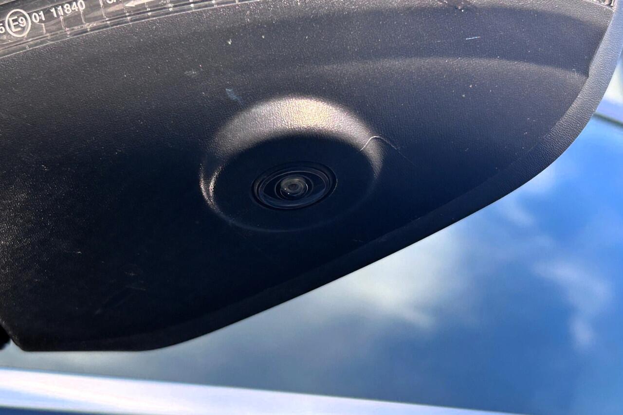 Renault CLIO 1.6 E-Tech Hybrid 140 Initiale Paris LED LEER 360 CAMERA 85807KM!