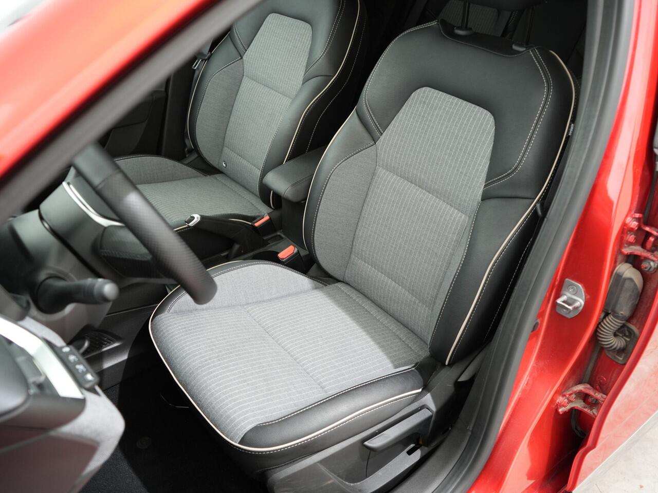 Renault CLIO 1.0 TCE 90PK TECHNO | Cruise | Clima | Camera