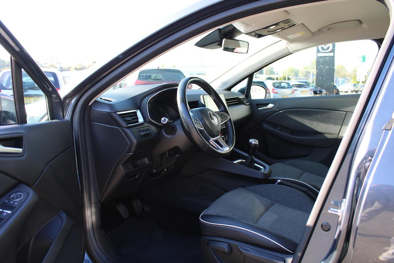 Renault CLIO 1.0 TCe Intens , Trekhaak, Halfleder, Cruise, Clima, Apple Carplay, Android Auto, LMV 16 Inch, PDC, LKA