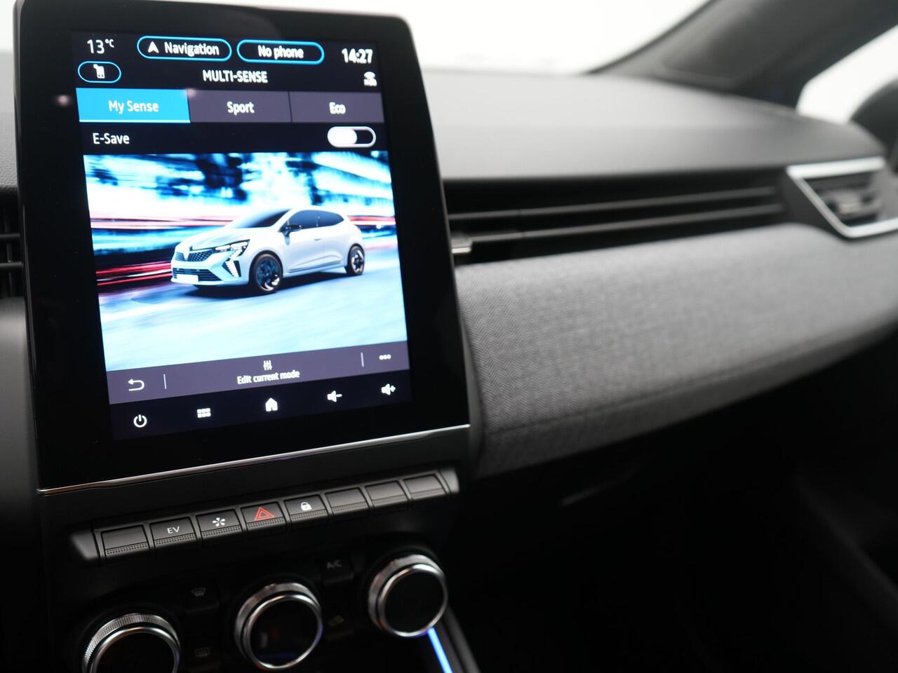 Renault CLIO 1.6 E-Tech Full Hybrid 145 techno Pack Look - Pack Navigation -