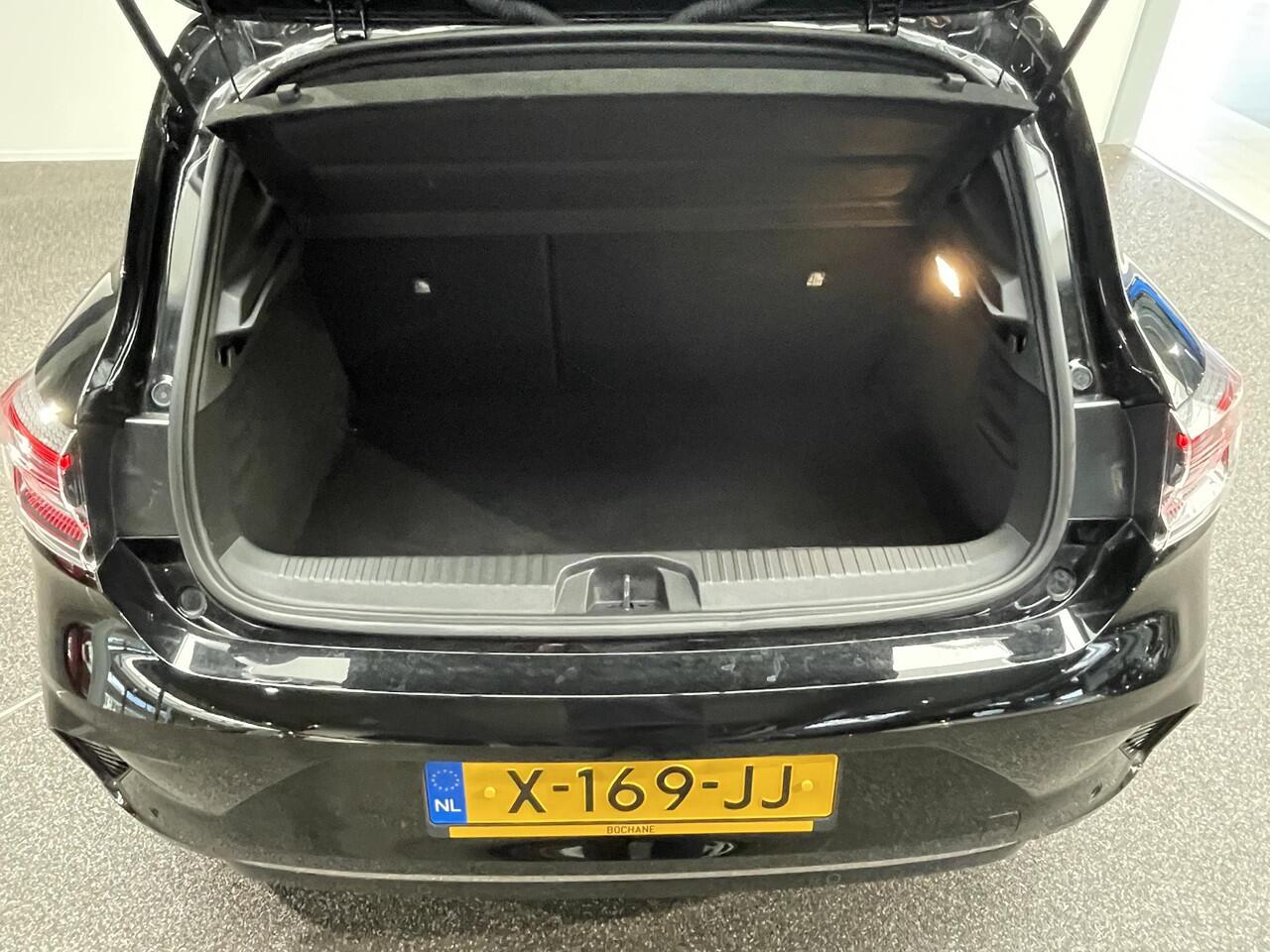 Renault CLIO 1.6 E-Tech Full Hybrid 145 techno | Naviatie | Camera