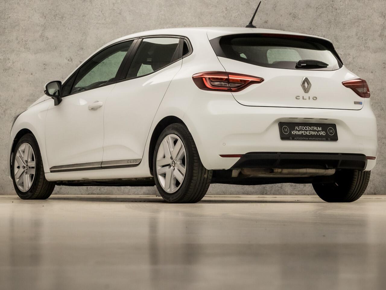 Renault CLIO 1.6 E-Tech Hybrid 140 Sport 140Pk Automaat (VIRTUAL COCKPIT, APPLE CARPLAY, GROOT NAVI, CLIMATE, SPORTSTOELEN, LM VELGEN, PARKEERSENSOREN, CRUISE, NIEUWSTAAT)