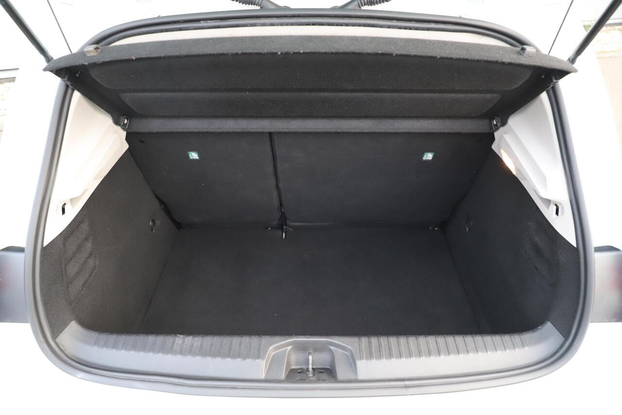 Renault CLIO 1.5 dCi Zen Trekhaak Navigatie Carplay Android Airco Cruise Control Rijstrooksensor Parkeersensor