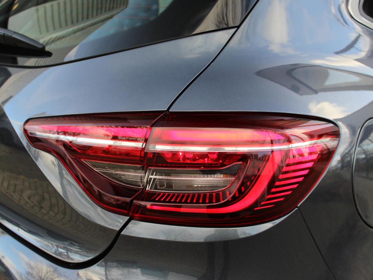 Renault CLIO TCe 90 Intens / DEALER ONDERHOUDEN / NAVI / PDC A / CLIMATE / CRUISE / LED / APPLE CARPLAY/ ANDROID AUTO / KEYLESS / DAB / 16'' LMV