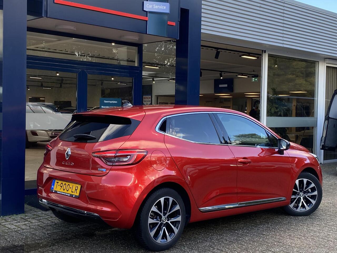 Renault CLIO 1.6 E-Tech Hybrid 145 Techno / Automaat / NL-Auto / Dealer-Onderhouden / Cruise-Control / Climate-Control / LED / Keyless / Apple-Carplay & Android-Auto / Sfeerverlichting / DAB Radio-Bluetooth / Navi / PDC V+A met Camera / 16'' LMV / All-Season / ENZ.