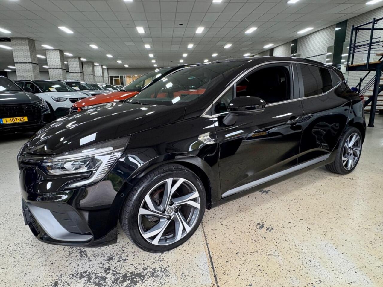 renault-clio-r.s.-line-navigatie-pa