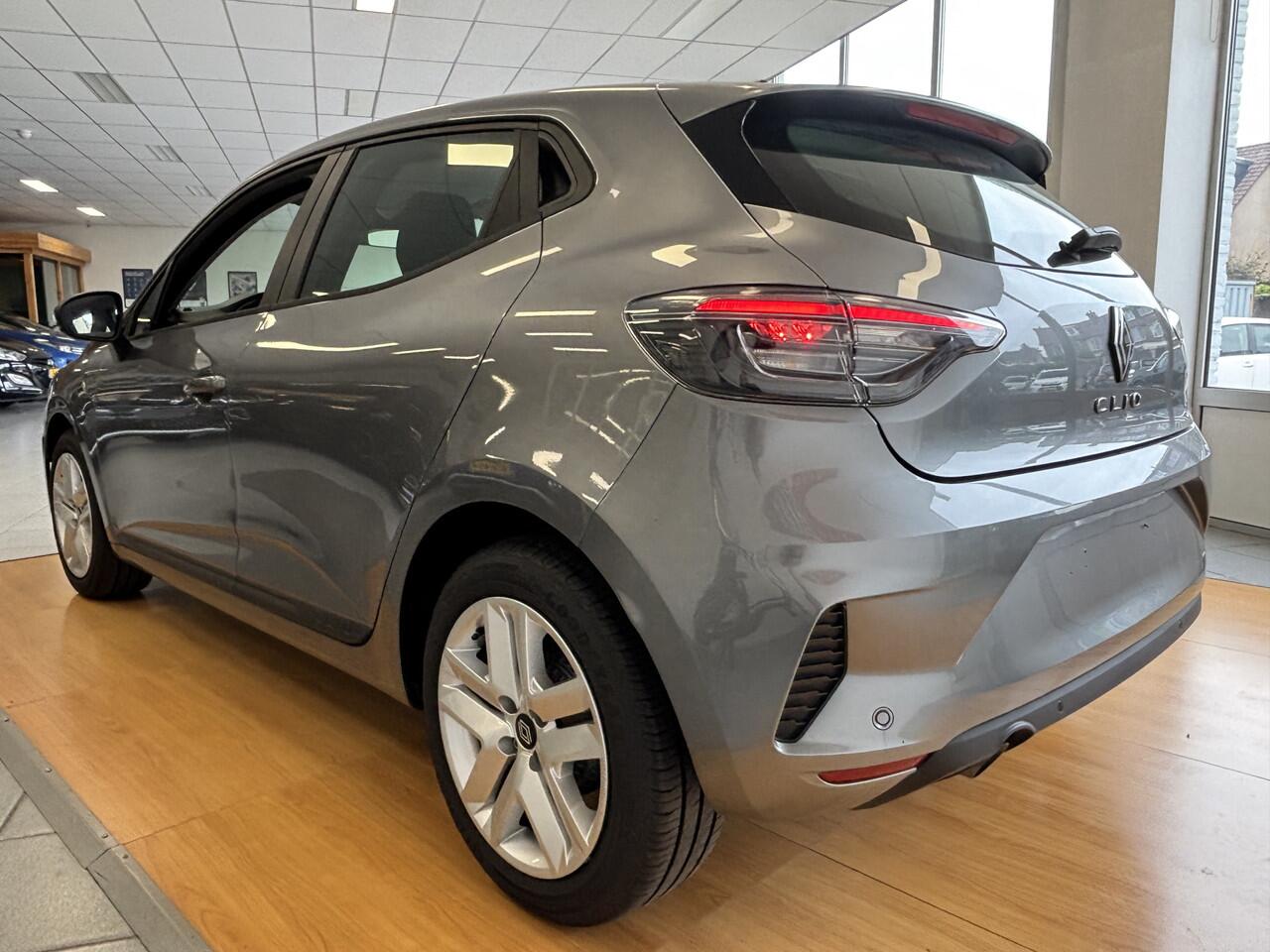 Renault CLIO 1.0 TCe 90 *CARPLAY * PDC * STOELVERW. * KEYLESS