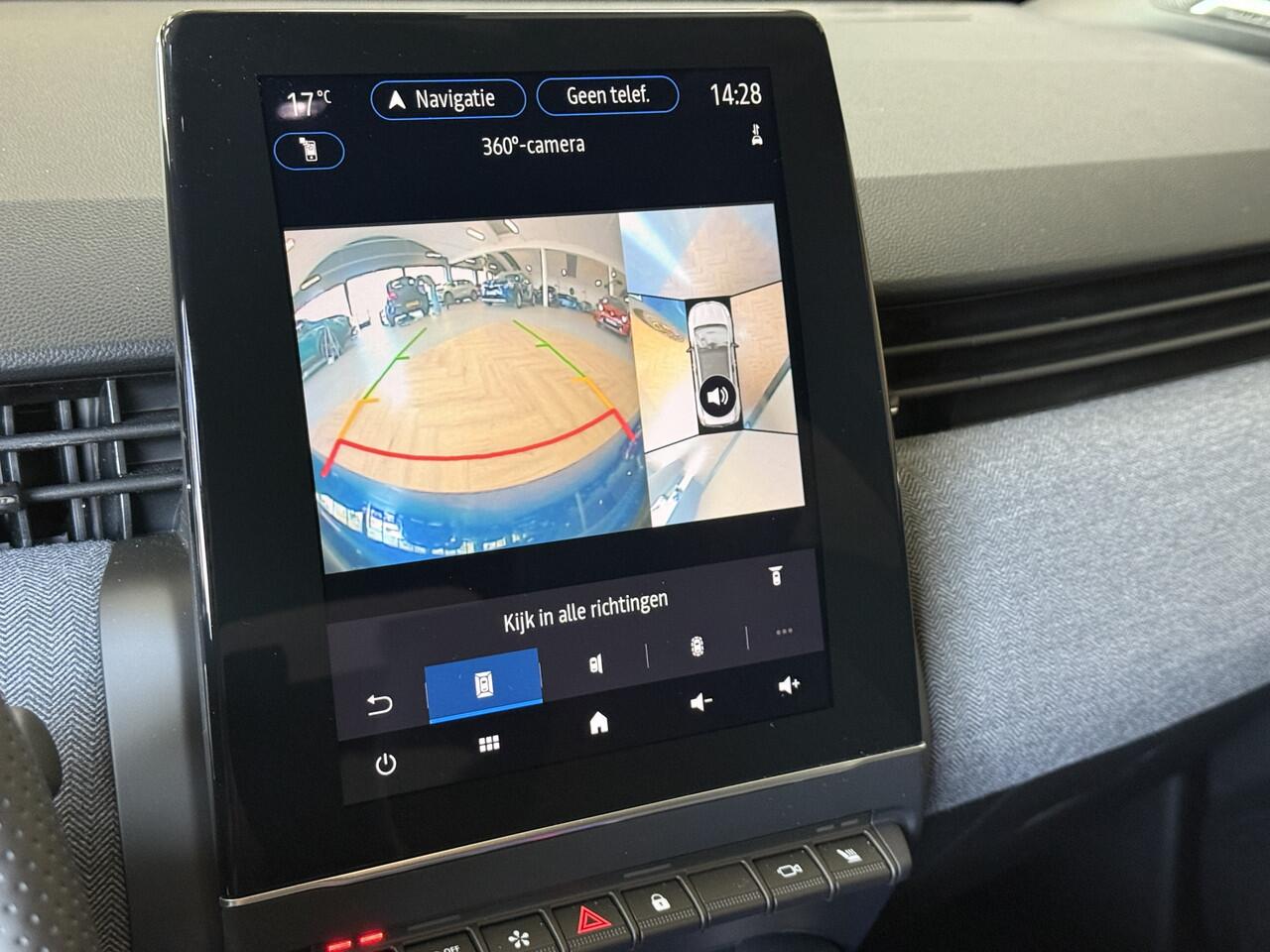 Renault CLIO 1.0 TCe 90 PK techno | Groot Navi | Bose | 360 | Stoel & Stuur verwarming | Carplay | Nieuwstaat! Dealer onderhouden.