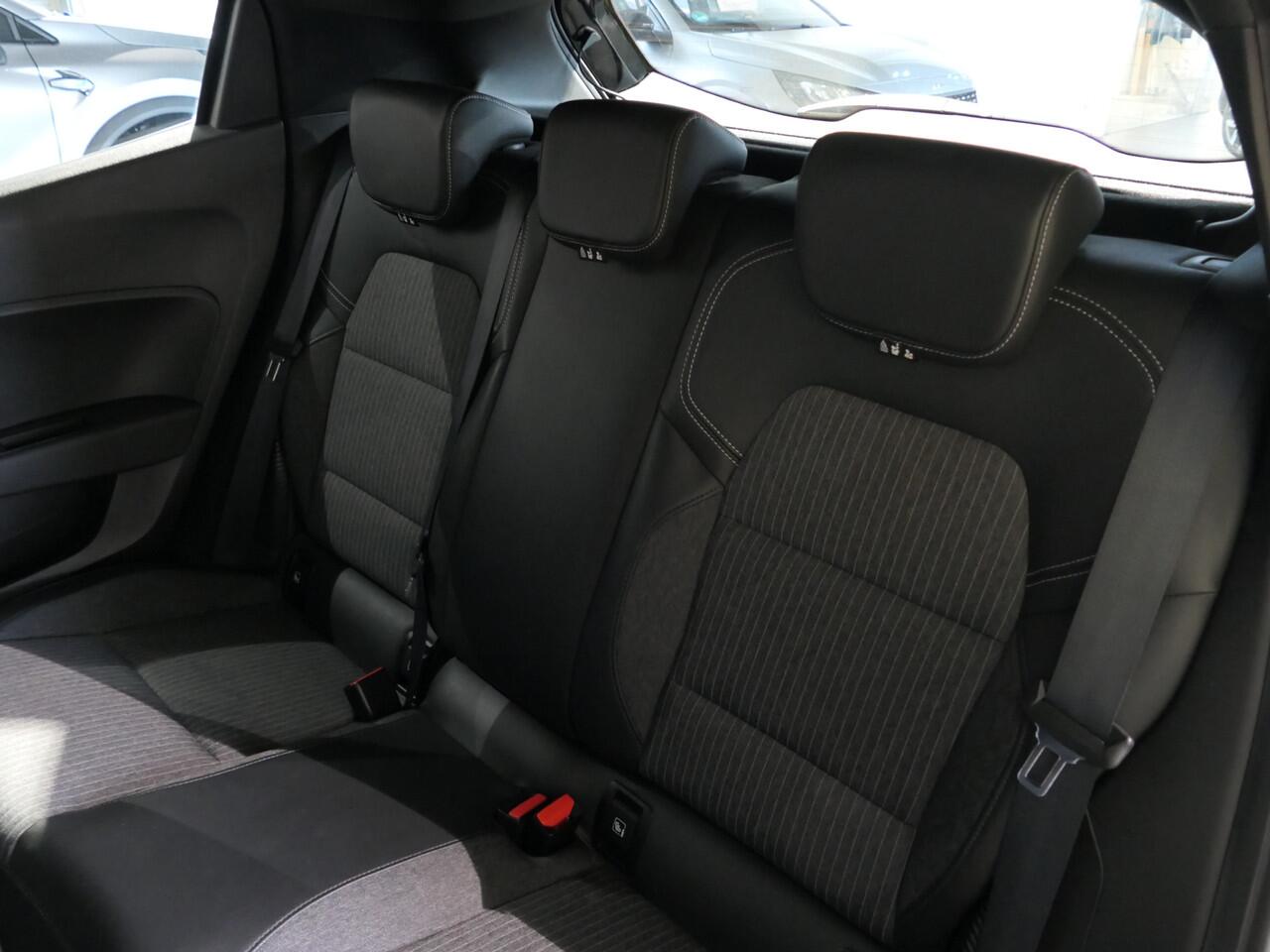 Renault CLIO 1.6 E-Tech Hybrid 140 Intens - Occasion Lease vanaf ¤429 p/m - Dealer onderhouden - Rondomzicht camera - Sensor v+a - Navi