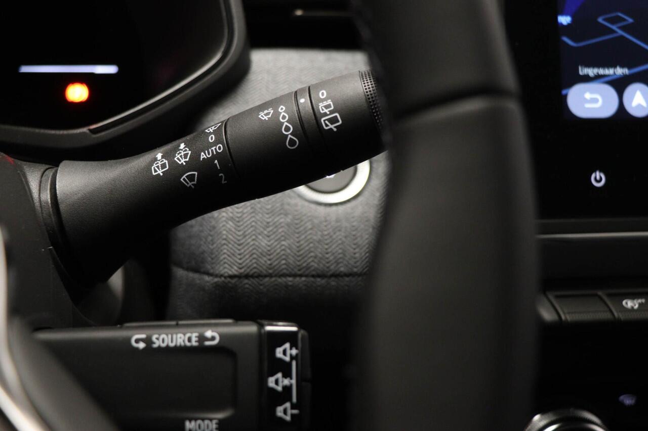 Renault CLIO 1.0 TCe 90 GPF techno | Demo | NAVIGATION TECHNO PACK | LED | DAB | APPLE | CAMERA