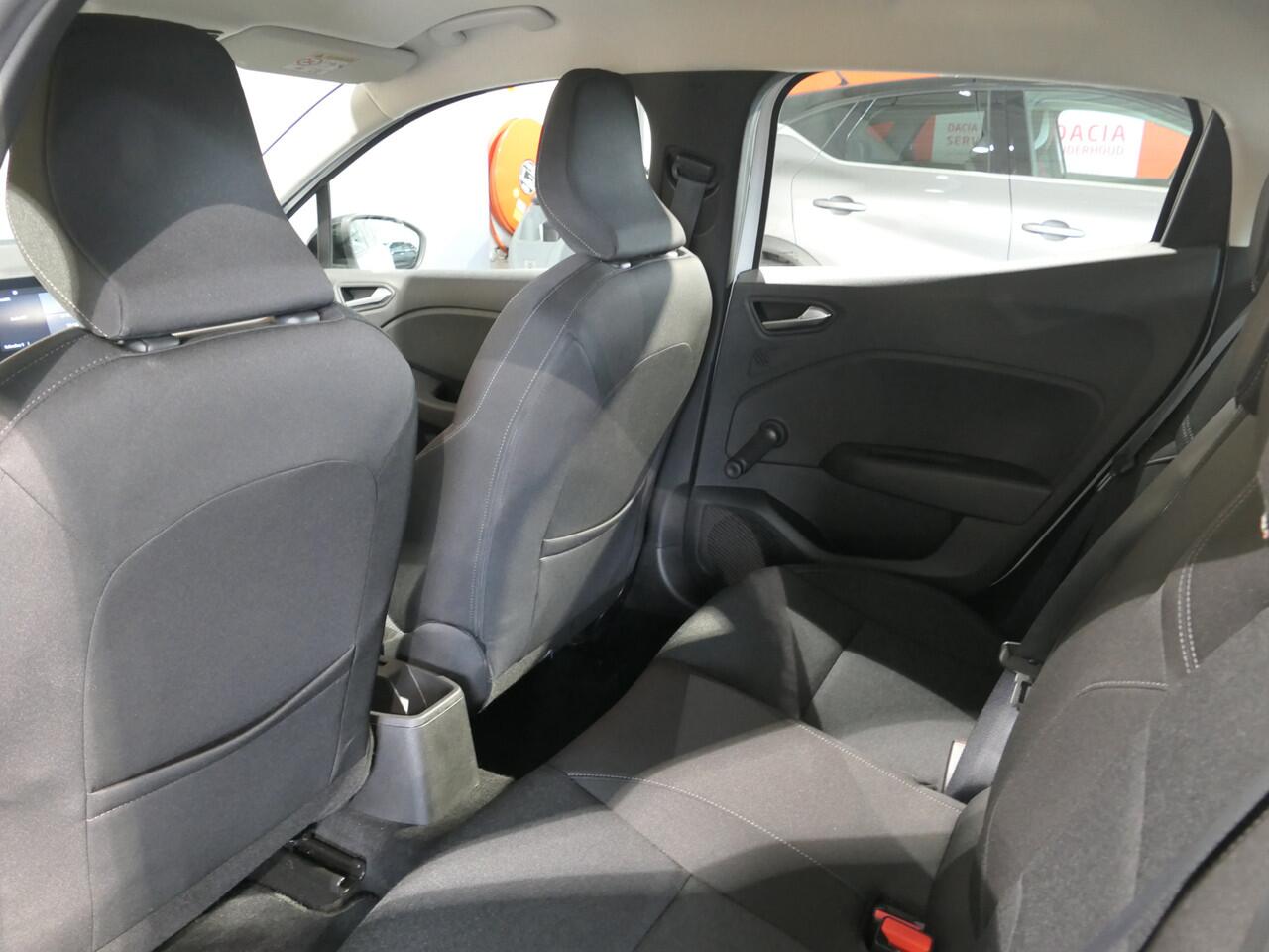 Renault CLIO 1.0 TCe 90 Equilibre - Occasion Lease vanaf ¤349 p/m - Sensor achter - All Season - Apple/Android Auto