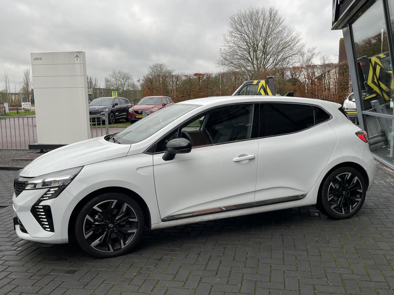 Renault CLIO 1.6 E-Tech Full Hybrid 145 techno / Pack Navigation Techno / Pack Winter / Pack Look 17" velgen