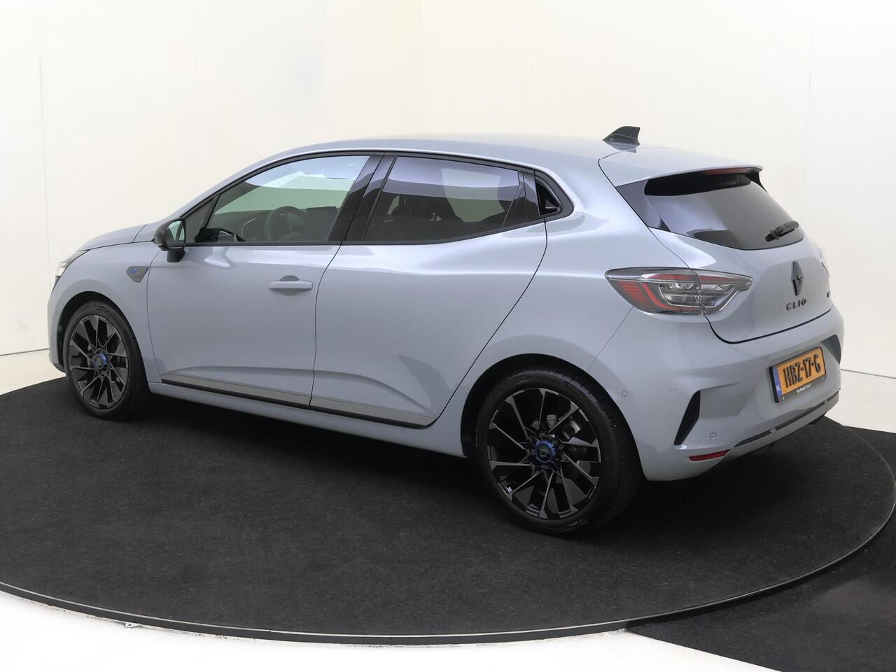 Renault CLIO 1.6 E-Tech Full Hybrid 145 esprit Alpine | LM velgen | Clima | Half leder | sportstoelen | stoelverwarming