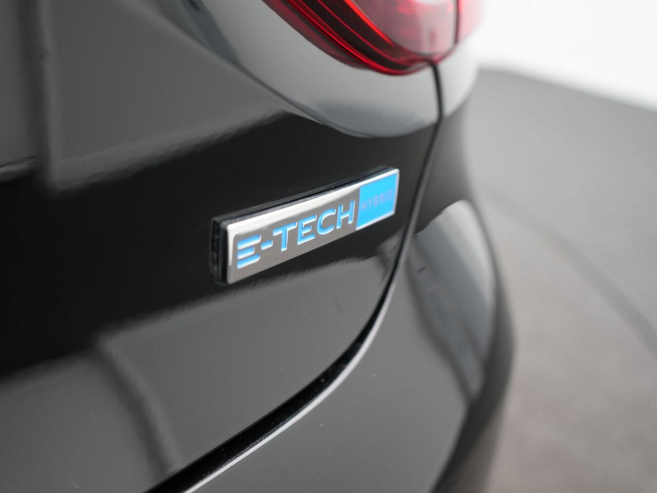 Renault CLIO 1.6 E-Tech Hybrid 140 Intens - Occasional Lease vanaf ¤514 p/m - RIJKLAARPRIJS - All Seasonbanden - Rondomzichtcamera - Dealeronderhouden