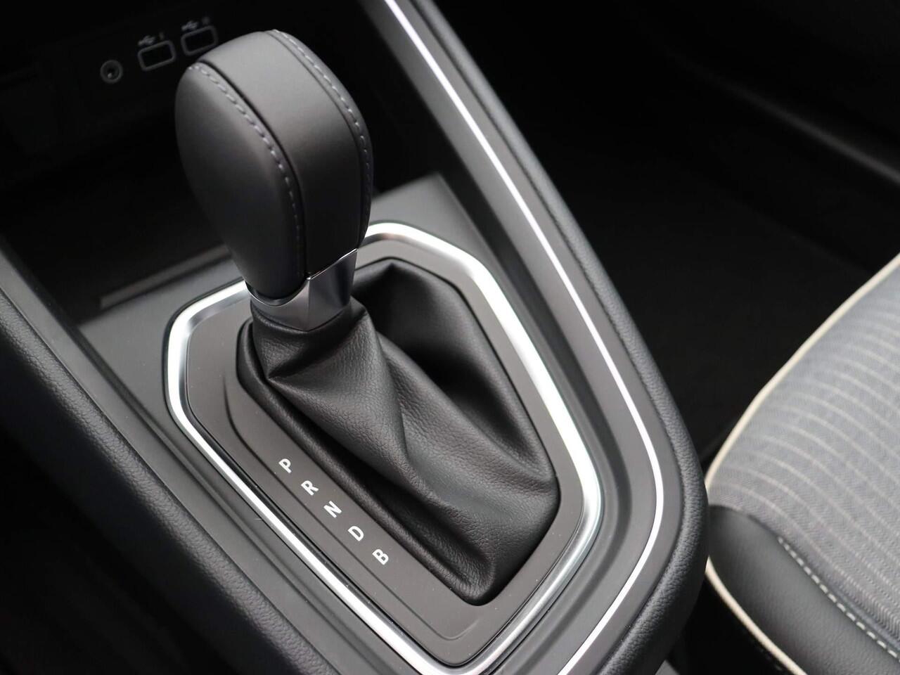 Renault CLIO TCe 90pk GPF techno | Stoel- en stuurwielverwarming | Digitaal dashboard | Grootscherm naviagie |