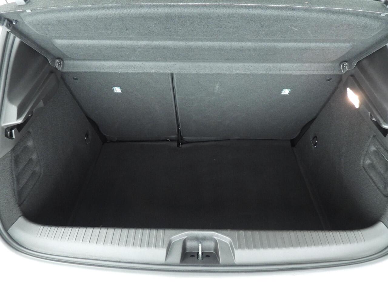 Renault CLIO 1.0 TCe 90 GPF techno | Camera | Navi | Parkeersensoren | 16"