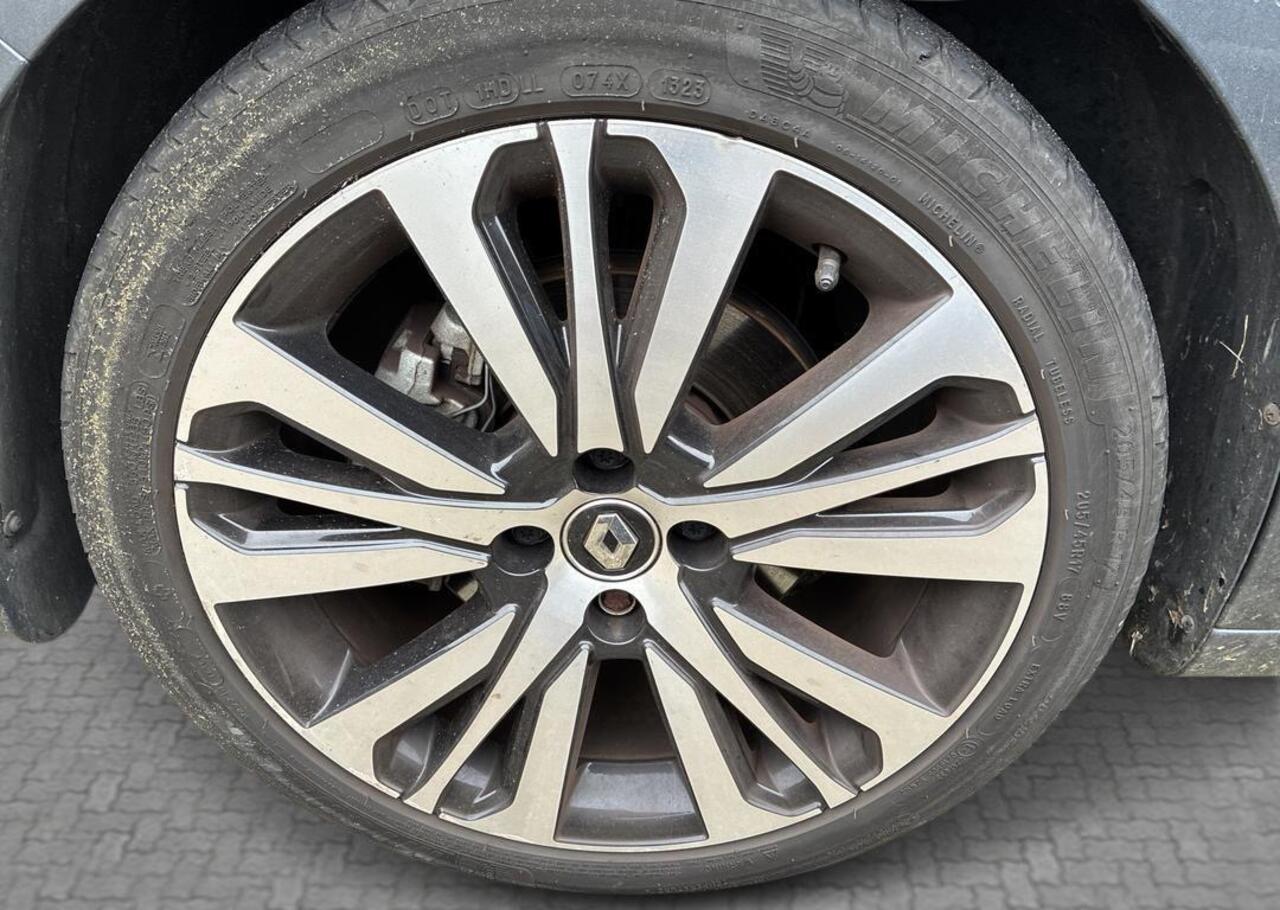 Renault CLIO 1.6 E-Tech Hybrid 140 Initiale Paris