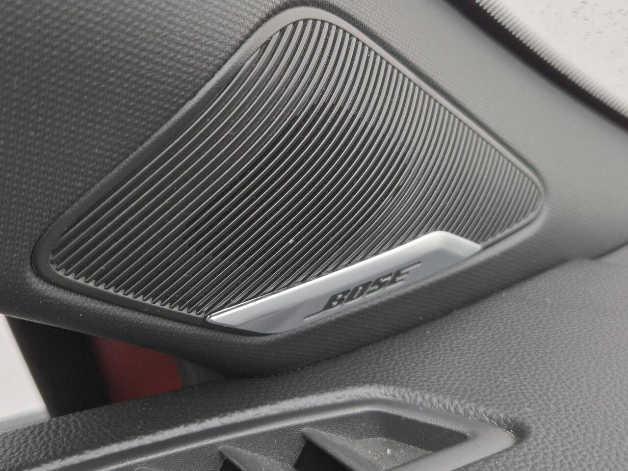 Renault CLIO Esprit Alpine / Bose Premium Audio / Adaptief Cruise Control / Achteruitrijcamera / Apple Carplay & Android Auto / Navigatie /