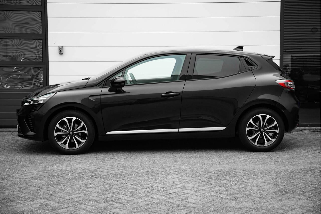 Renault CLIO 1.6 E-Tech Full Hybrid 145 techno NU met ¤ 4000,- KORTING