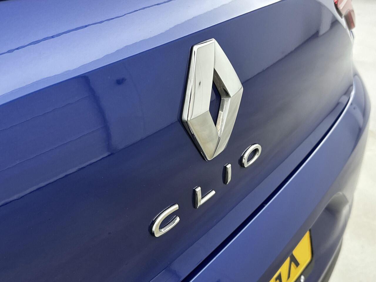 Renault CLIO 1.0 TCe Life 100PK | Lichtmetalen Velgen | Airco | Bluetooth | Cruise Control | LED Koplampen