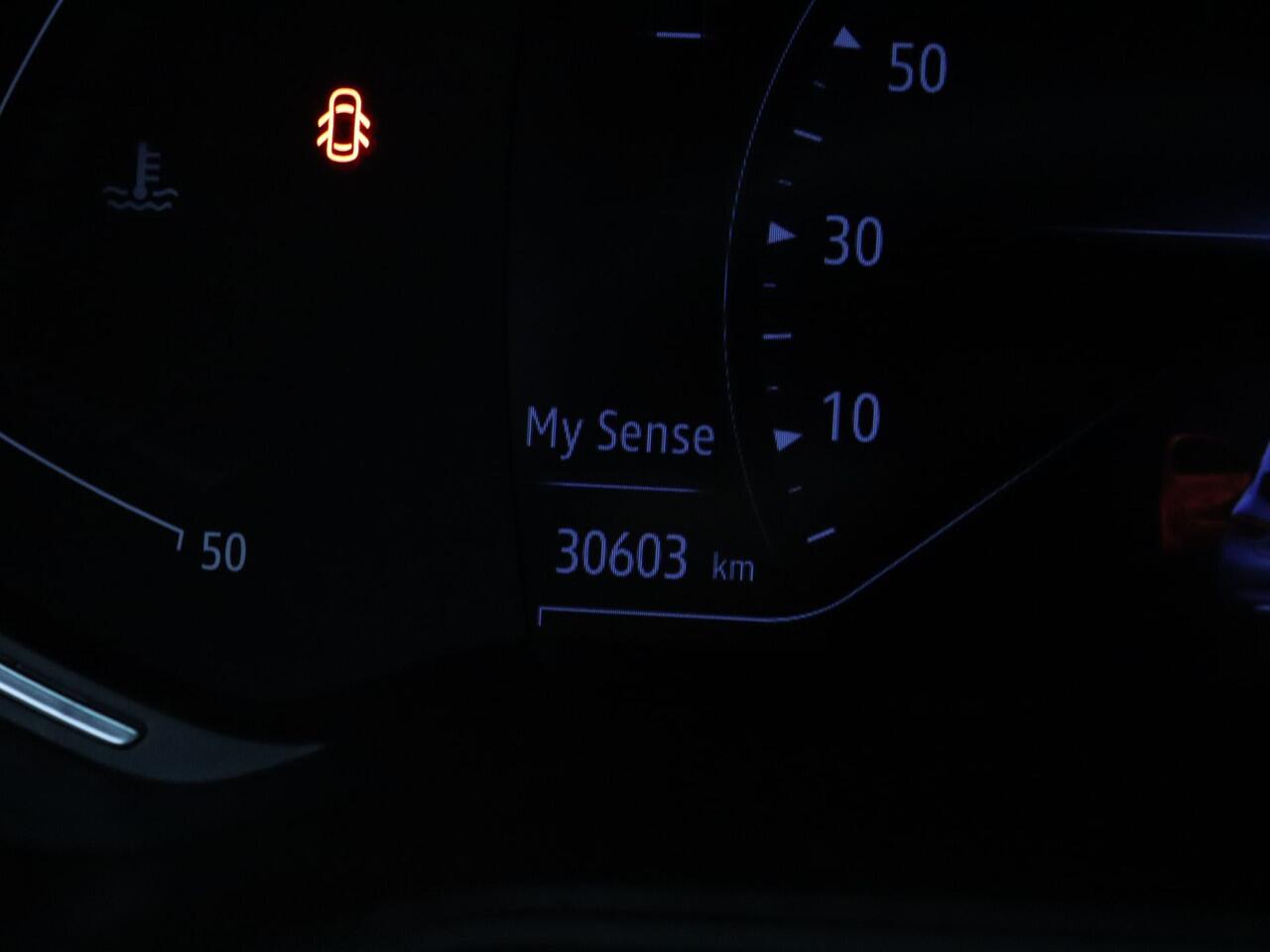 Renault CLIO 100pk TCe Intens Cruise | Climate | Carplay | Parkeersens. achter