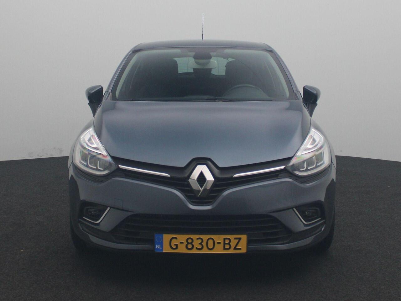 Renault CLIO TCe 90 Intens | Apple CarPlay & Android Auto | Climate control | Lichtmetalen wielen | Parkeersensoren | Metaalkleur | Cruise control |