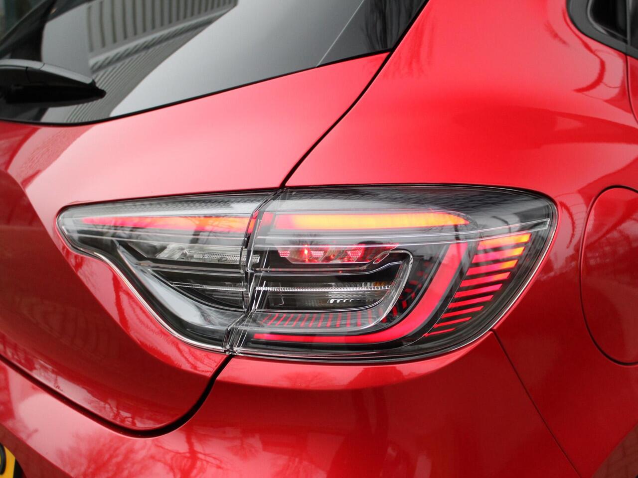 Renault CLIO TCe 90 Techno / DEMO / 24.000KM / CAMERA / PDC A / CLIMATE / CRUISE / APPLE CARPLAY / ANDROID AUTO / PRIVACY GLASS / DAB+ / 16'' LMV