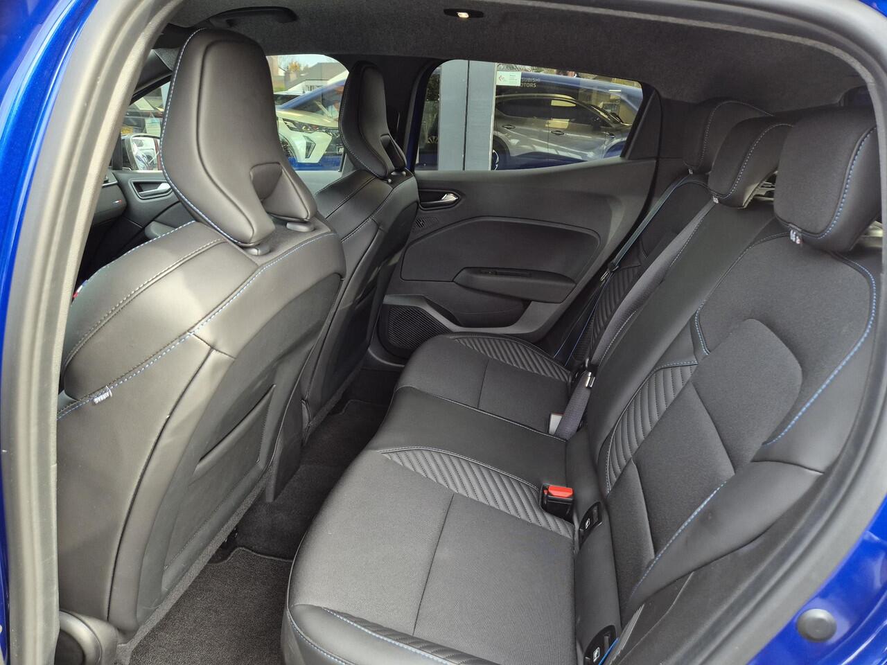 Renault CLIO 1.6 E-Tech Full Hybrid 145 esprit Alpine | BOSE Audio | Navigatie | Apple Carplay / Android Auto |