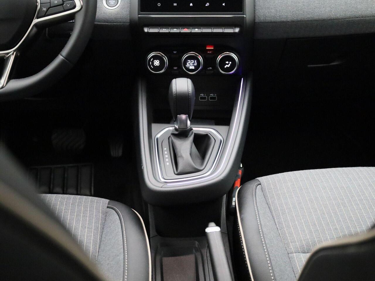 Renault CLIO 1.6 E-Tech Full Hybrid 145PK techno | Navigatie | Cruise- en Climate Control | Apple Carplay/Android Auto | Achteruitrijcamera |