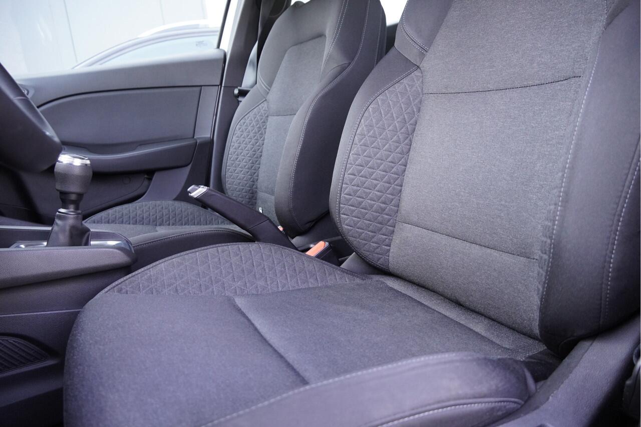 Renault CLIO 1.0 TCe 5drs Zen BJ2019 Led V+A | App-Connect | Airco | Cruise control | Getint glas | Nw-model!