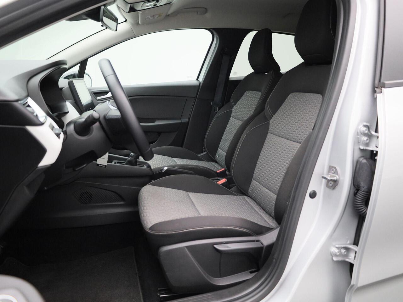 Renault CLIO 1.0 TCe 90 Evolution Navigatie | Airco | Cruise Control | Parkeersensoren Achter | Apple Carplay & Android Auto