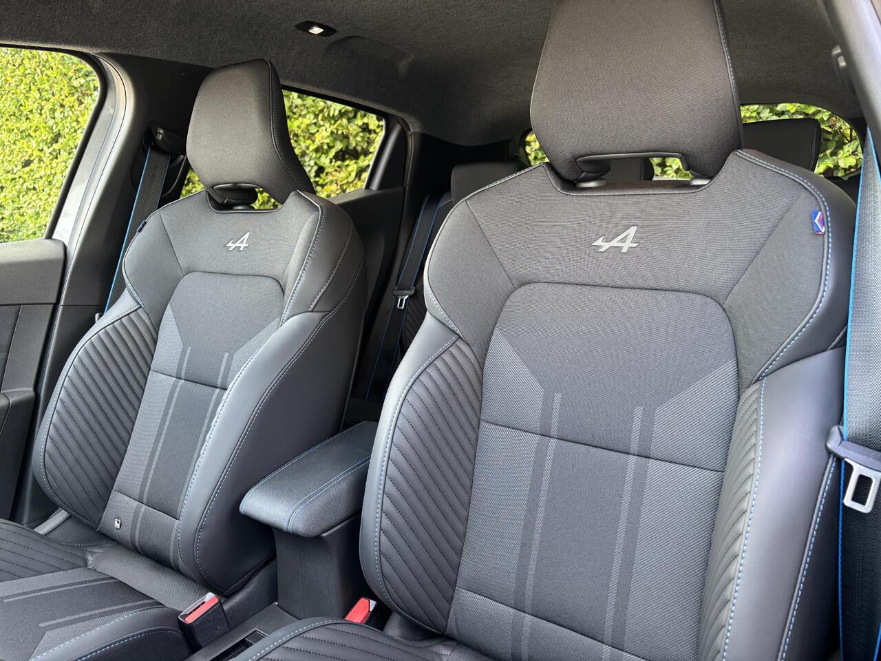 Renault CLIO 1.6 E-Tech Full Hybrid 145 esprit Alpine / Pack City Premium / Pack winter / Pack Premium Sound BOSE