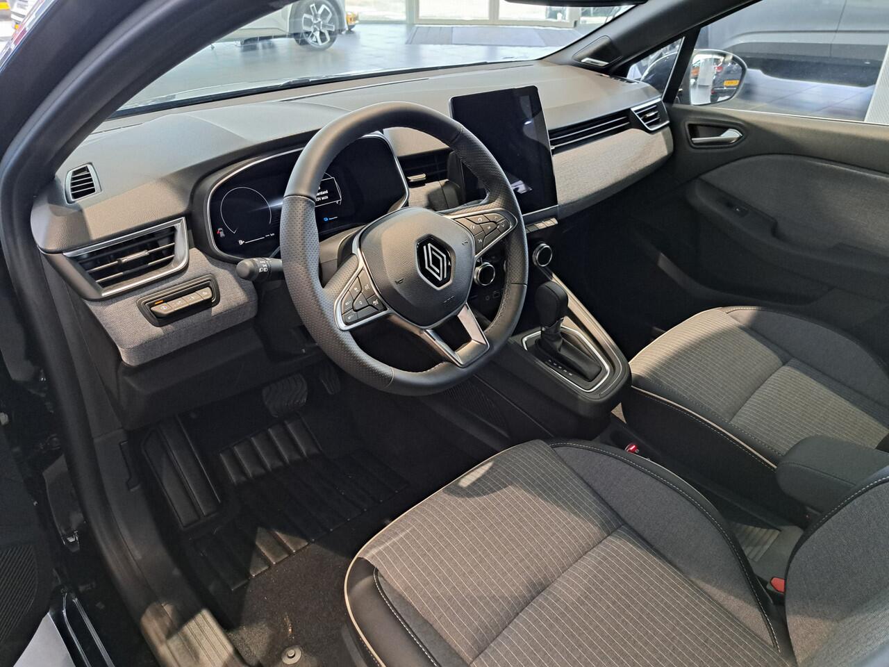 Renault CLIO 1.6 E-Tech Full Hybrid 145 techno | 17" LM velgen | Navigatie | Climat Control | BOSE | Demonstratieauto, vraag naar beschikbaarheid |