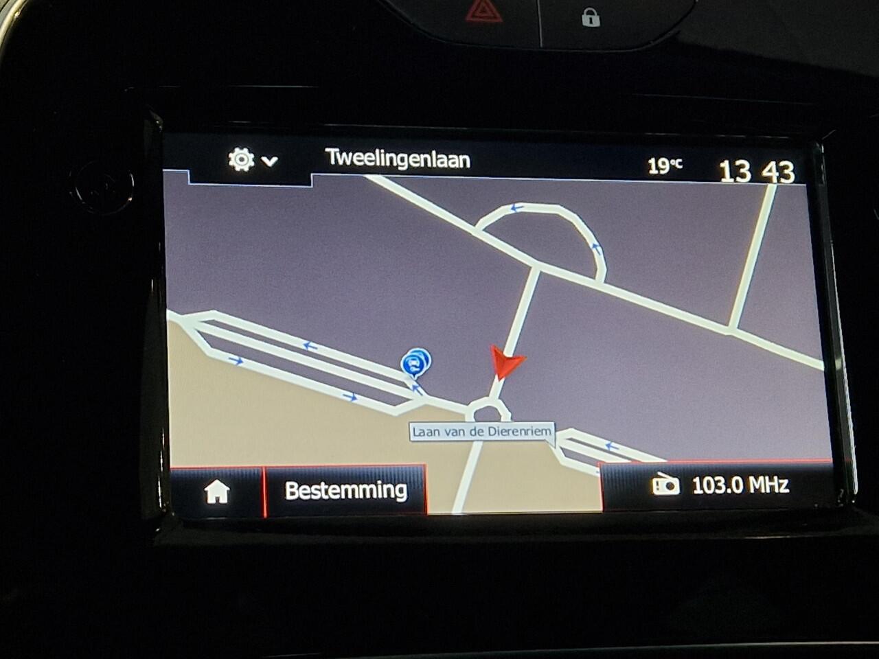 Renault CLIO 0.9 TCe Limited | NAVIGATIE | PARKEERSENSOREN ACHTER | LICHTMETALEN VELGEN