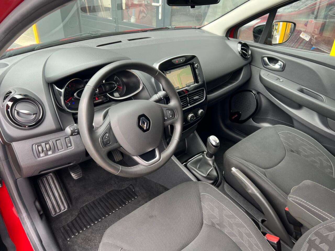 Renault CLIO Estate TCe 90 Limited 1e Eigenaar Dealer Onderhouden