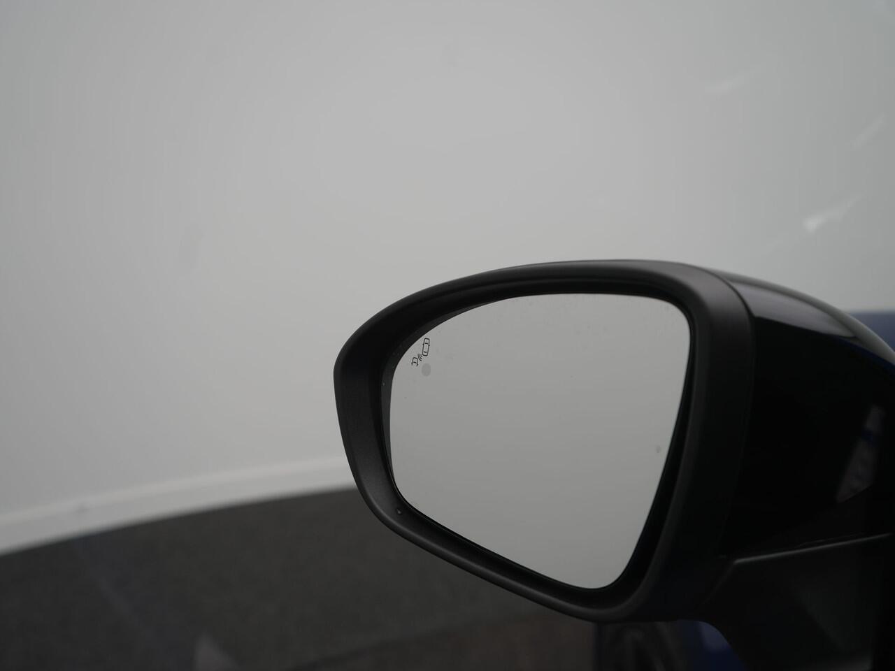 Renault CLIO 1.6 E-Tech Full Hybrid 145 Esprit Alpine - DEMO - All Seasonbanden - 360 Graden Camera - BOSE Premium Audio - Adaptieve Cruise Control