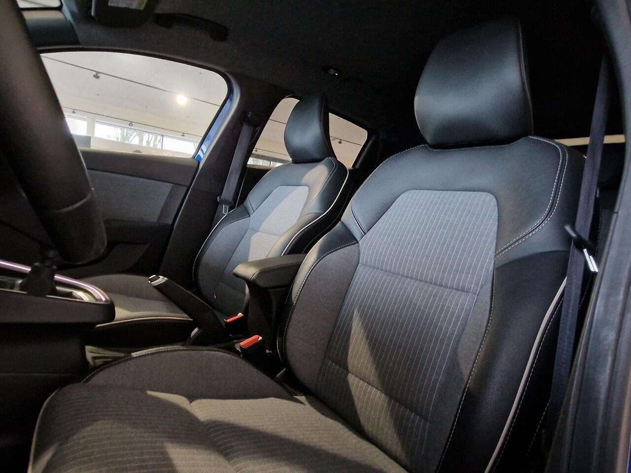 Renault CLIO 1.0 TCe 90 GPF techno | GROOT 9,3" NAVIGATIE SCHERM | NAVIGATIE | ACHTERUITRIJCAMERA | PARKEERSENSOREN ACHTER