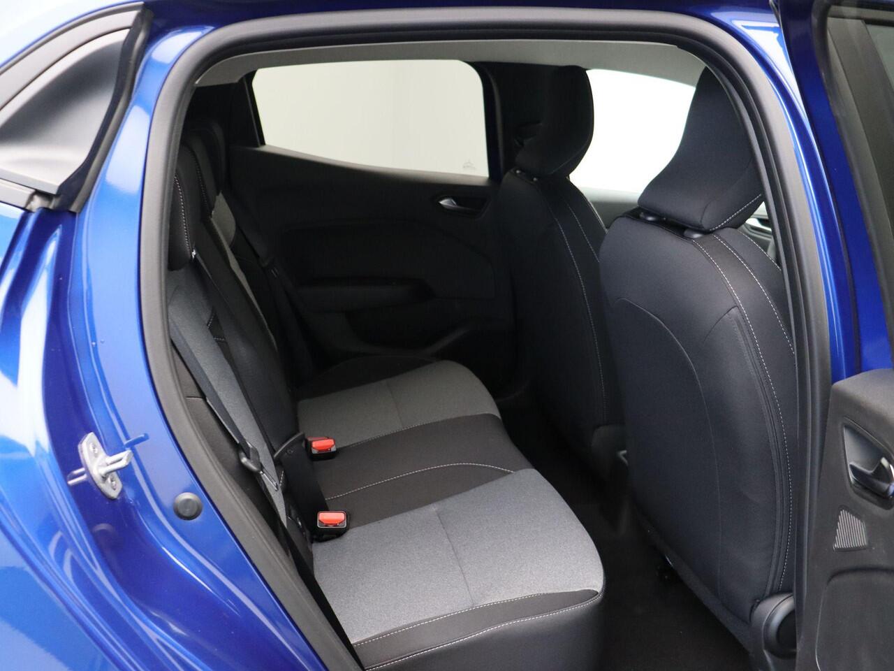 Renault CLIO TCe 90pk GPF evolution | Lichtmetalen velgen | Getint glas | Achteruitrijcamera |