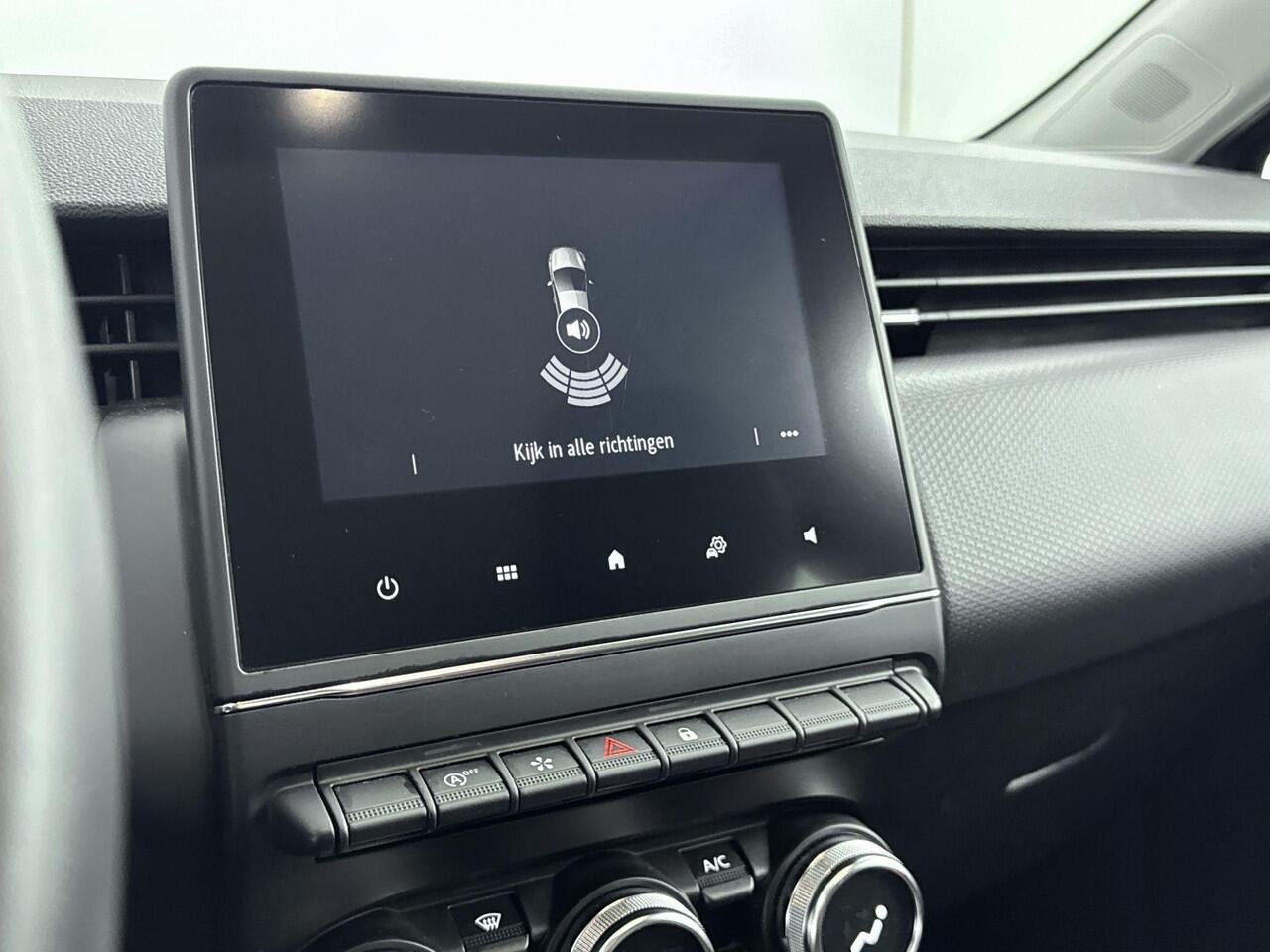 Renault CLIO 1.0 TCe Intens 100PK | Trekhaak | Navigatie | Parkeersensoren | Keyless | Climate Control | Apple CarPlay & Android Auto