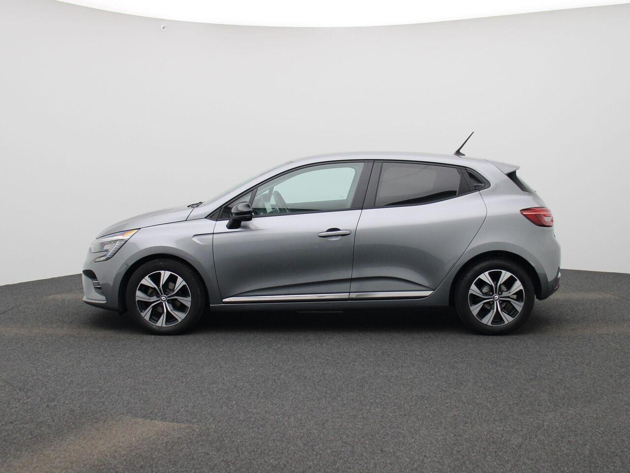 Renault CLIO 1.0 TCe 90Pk Evolution | Navigatie | Apple & Android Carplay | Parkeersensoren | Airco | Lichtmetalen Velgen | Privacy Glass | Bluetooth | Regen- en Lichtsensor |