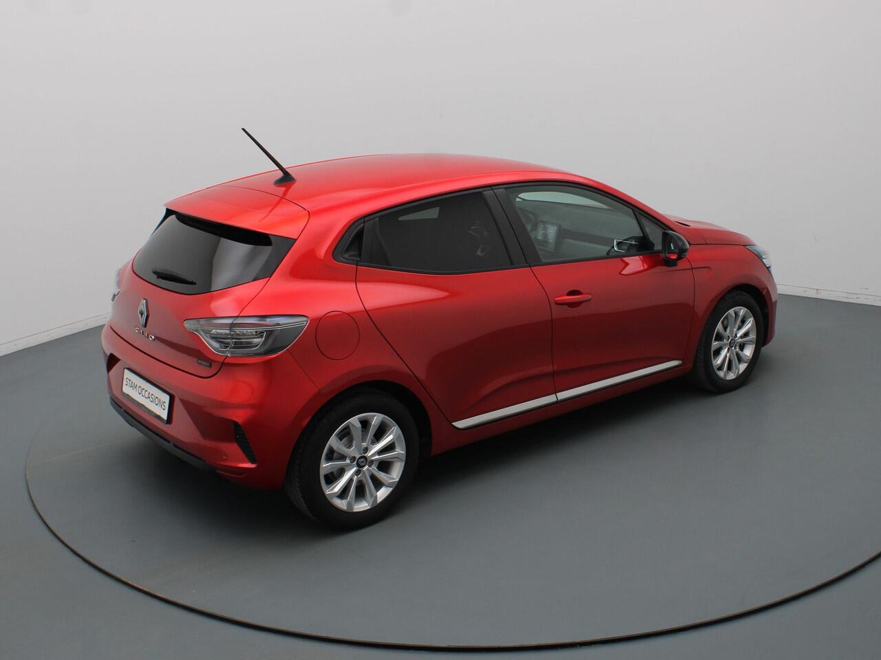 Renault CLIO E-Tech Full Hybrid 145pk evolution Airco | Camera | Carplay | Parksens. achter