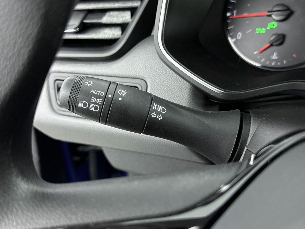 Renault CLIO 1.0 TCe Life 100PK | Lichtmetalen Velgen | Airco | Bluetooth | Cruise Control | LED Koplampen